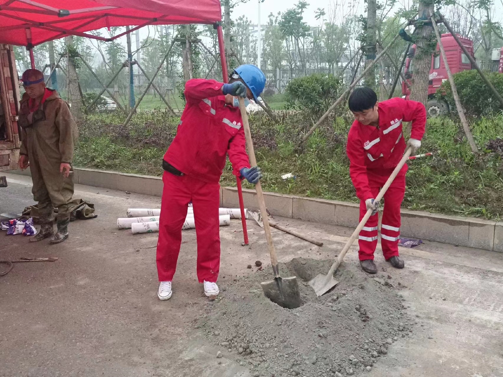 思茅管道疏通哪家好】及时进行市政管道清淤